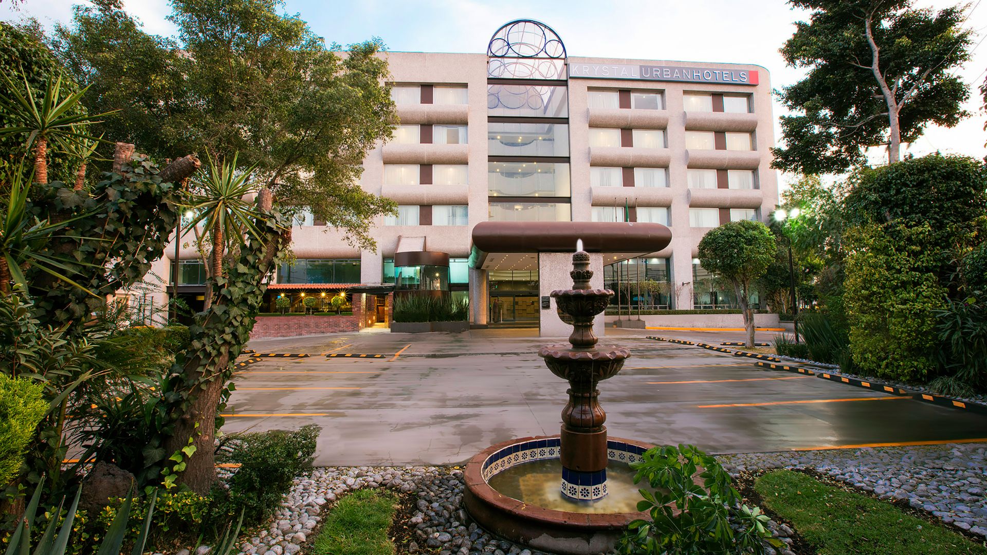   Krystal Urban® Aeropuerto Ciudad de México Cidade do México